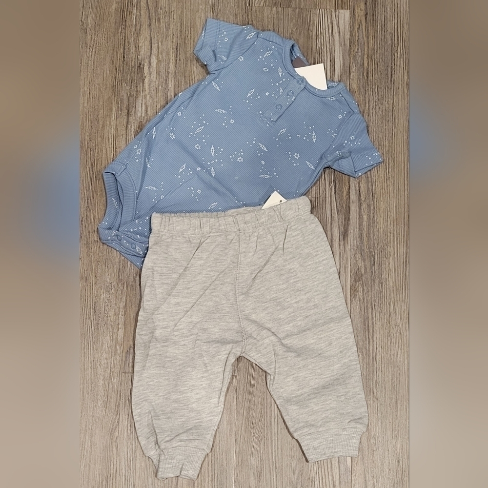 New Born Grayson Mini Baby Boys' 2pc Henley Short Sleeve Bodysuit & Jogger Set - Picture 2 of 3
